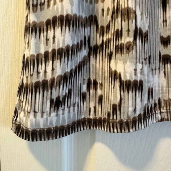 Worthington Women’s blouse - brown, black, white - Petite stretch - Picture 7 of 9